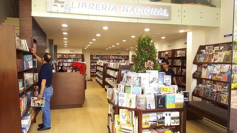 Librería Nacional, Jardín Plaza